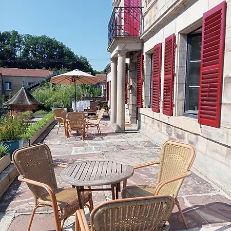 Manoir La Cerise Bed and Breakfast